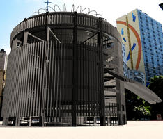 Mediatec Luz São Paulo Front view